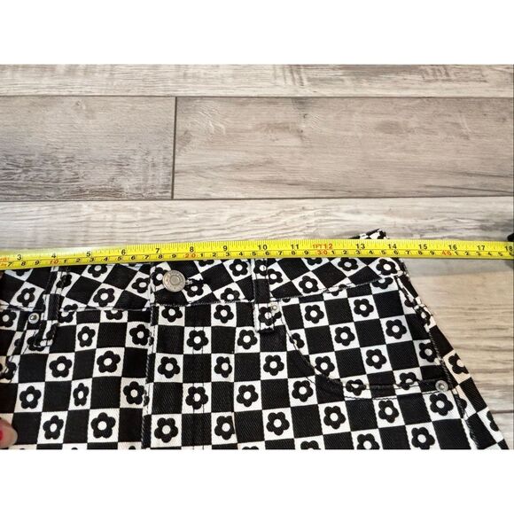 Pacsun black and white checked flowered mini skirt size 25 - Picture 6 of 12